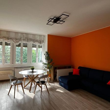 The Bright Place: Wide And Modern Condo Apartment In มิลาน ภายนอก รูปภาพ