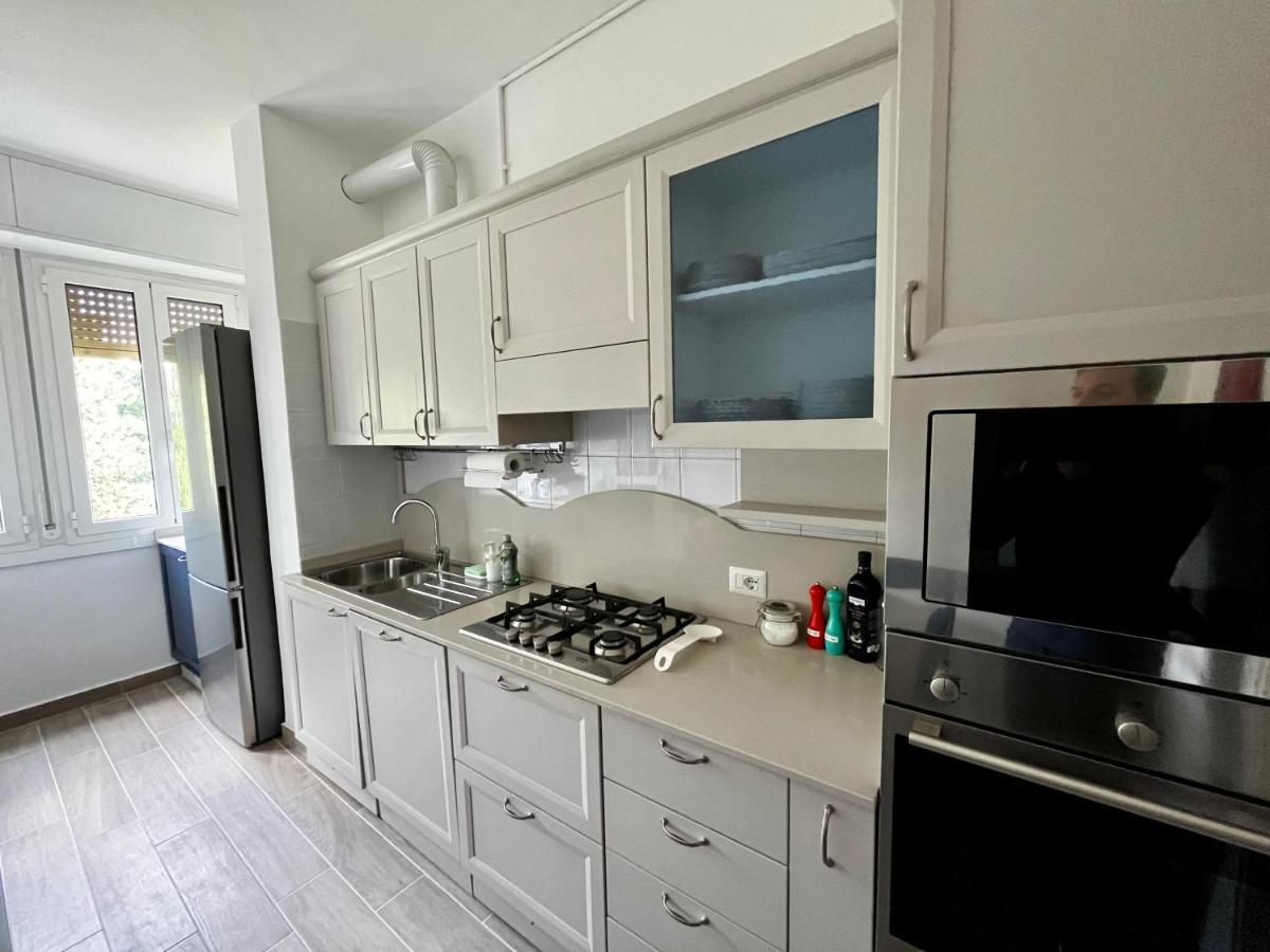 The Bright Place: Wide And Modern Condo Apartment In มิลาน ภายนอก รูปภาพ