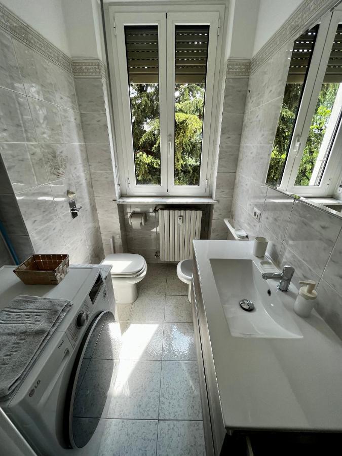 The Bright Place: Wide And Modern Condo Apartment In มิลาน ภายนอก รูปภาพ