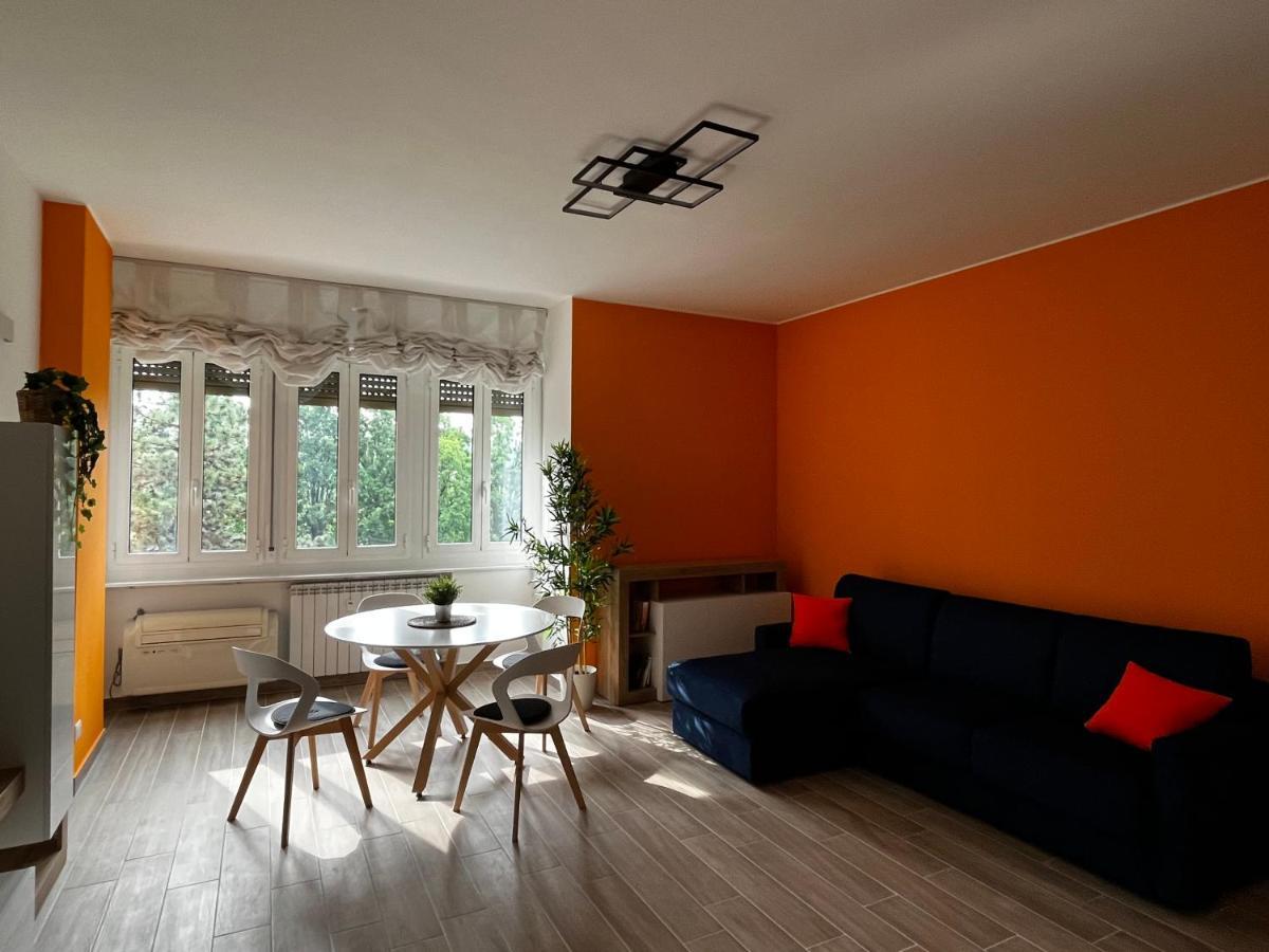 The Bright Place: Wide And Modern Condo Apartment In มิลาน ภายนอก รูปภาพ