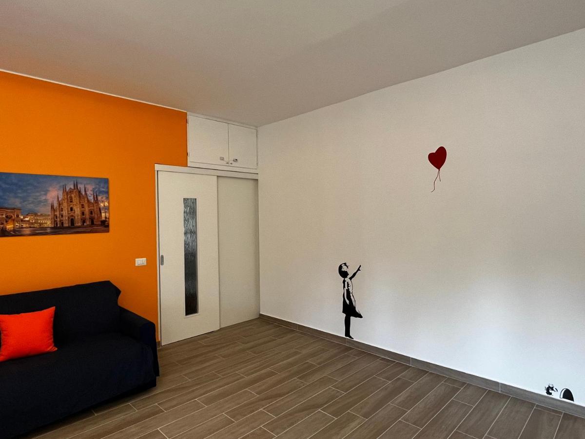 The Bright Place: Wide And Modern Condo Apartment In มิลาน ภายนอก รูปภาพ